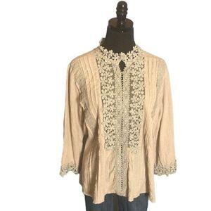 Pleated Cream Top with Light Blue Lace Accents, Size Medium